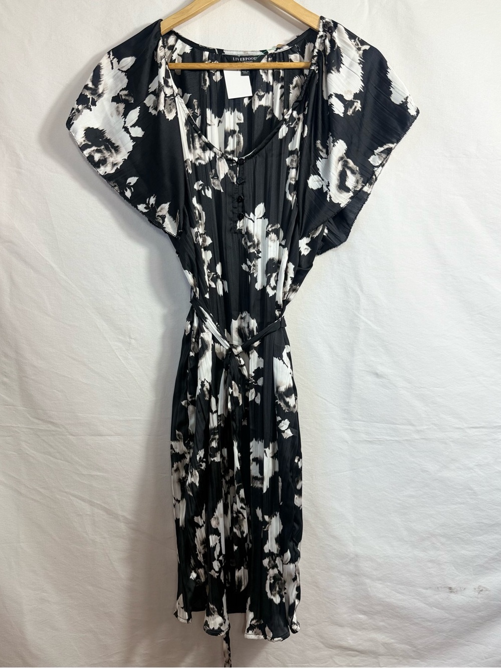 Liverpool Flutter-Sleeve Partial Button-Front Floral Dress